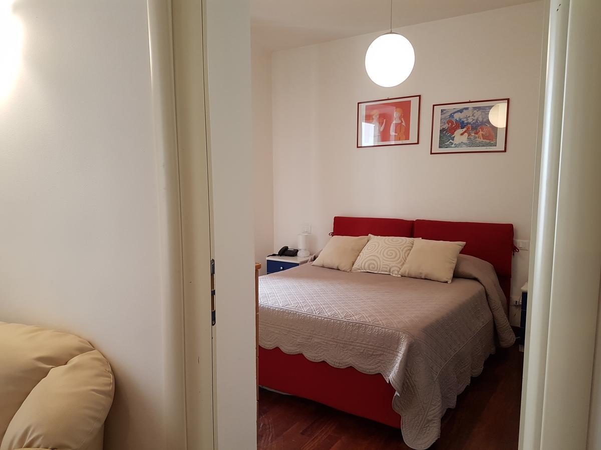 Bed & Parking Lejlighed Palermo Eksteriør billede